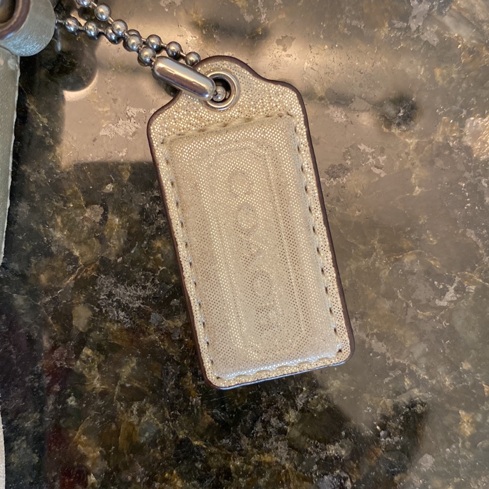 Coach CrossBody 🌸 - Picture 2 of 7